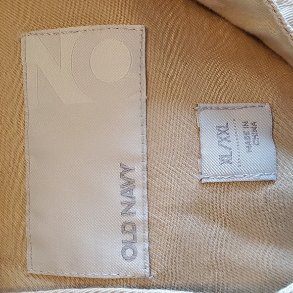 Old Navy women's zipped, hooded poncho jacket. Tan, XL/XXL - Picture 7 of 9